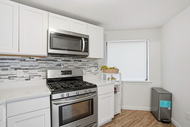 157 Leland Farm Rd 157, Ashland, MA 01721