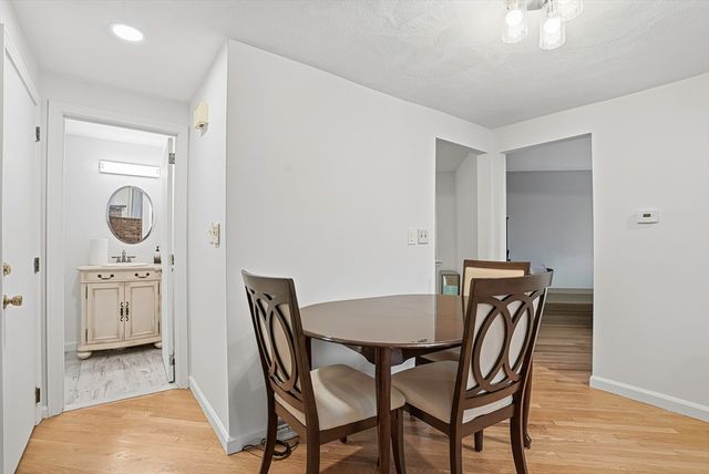 157 Leland Farm Rd 157, Ashland, MA 01721