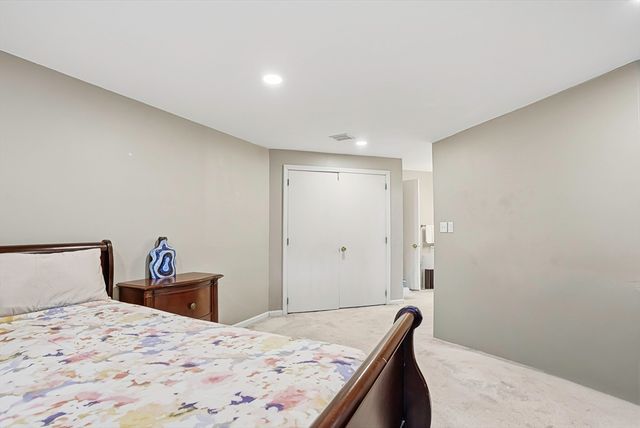 157 Leland Farm Rd 157, Ashland, MA 01721