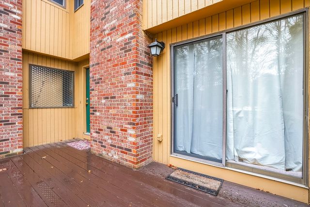 157 Leland Farm Rd 157, Ashland, MA 01721