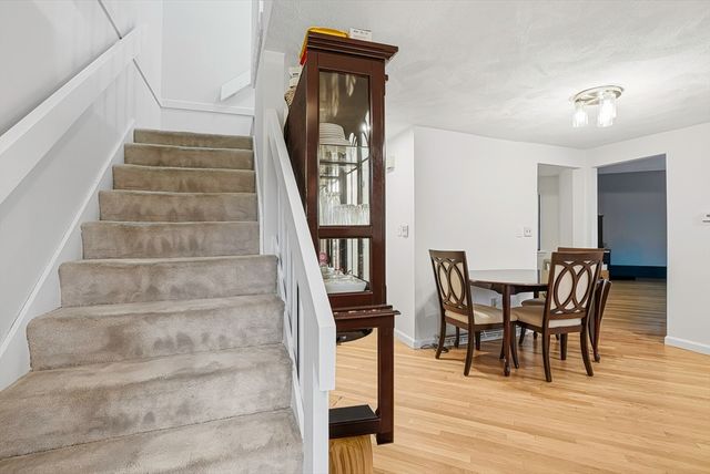 157 Leland Farm Rd 157, Ashland, MA 01721