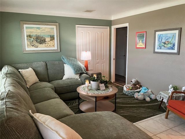 968 62ND PLACE S, St Petersburg, FL 33705