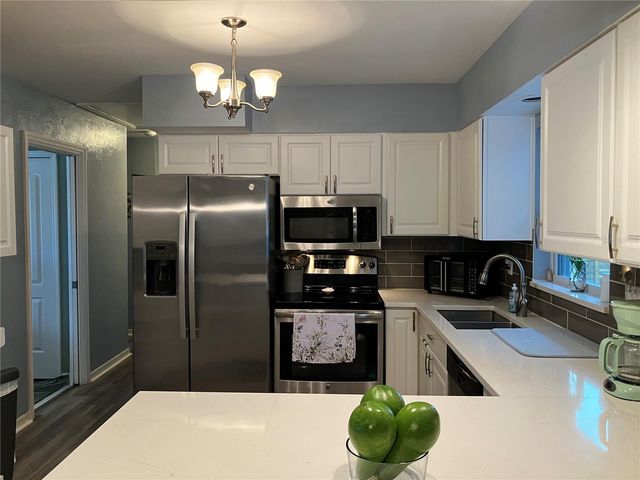968 62ND PLACE S, St Petersburg, FL 33705