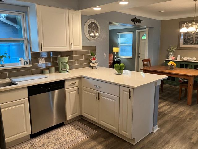 968 62ND PLACE S, St Petersburg, FL 33705