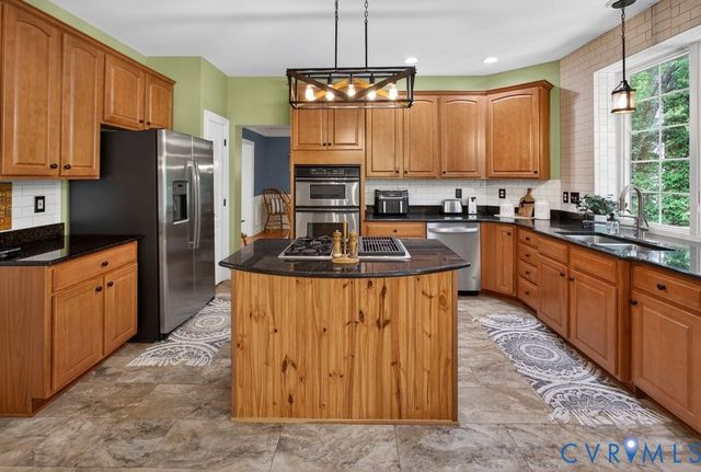 8116 Braxton Ct, Mechanicsville, VA 23116