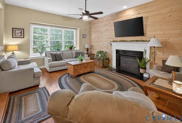 8116 Braxton Ct, Mechanicsville, VA 23116