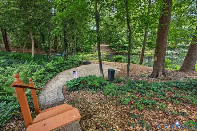 8116 Braxton Ct, Mechanicsville, VA 23116