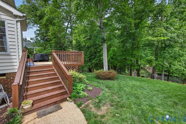 8116 Braxton Ct, Mechanicsville, VA 23116