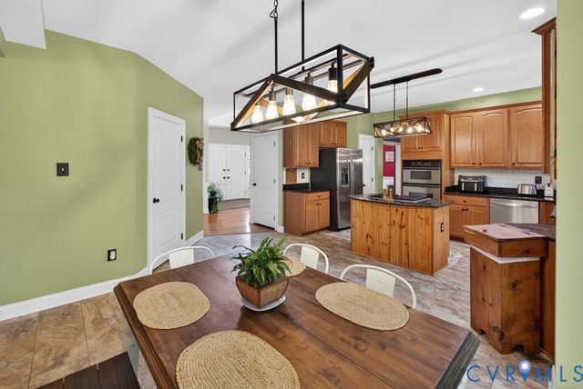8116 Braxton Ct, Mechanicsville, VA 23116