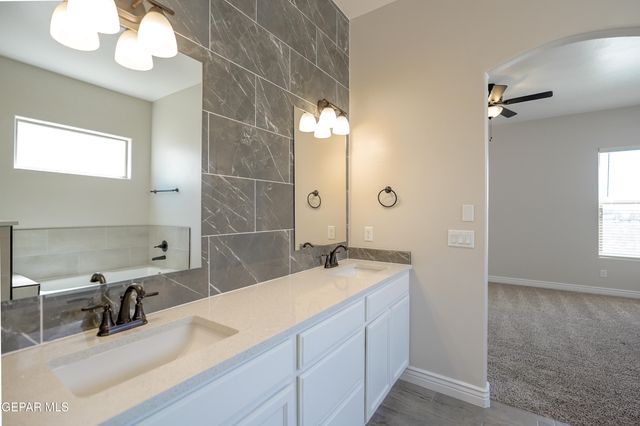 13368 EMERALD GLASS Drive, Horizon City, TX 79928