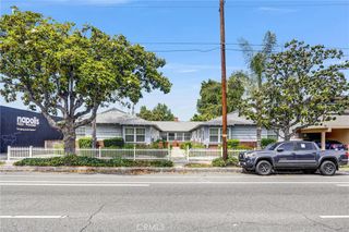 14821 Burbank, Van Nuys, CA 91411