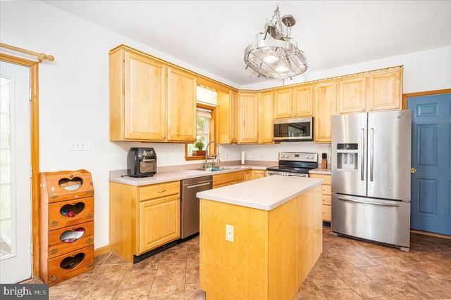 2402 WINDISCH DR, Westminster, MD 21158