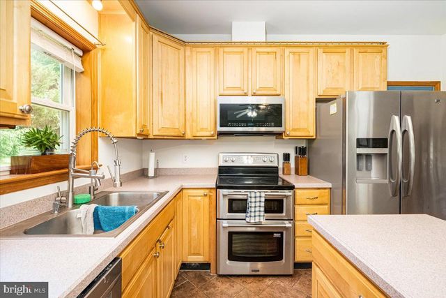 2402 WINDISCH DR, Westminster, MD 21158