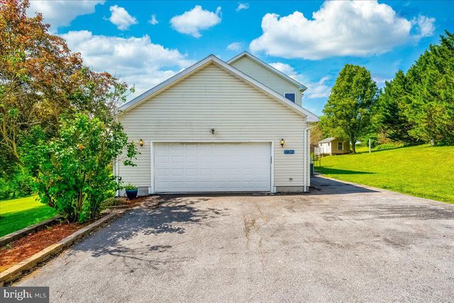 2402 WINDISCH DR, Westminster, MD 21158