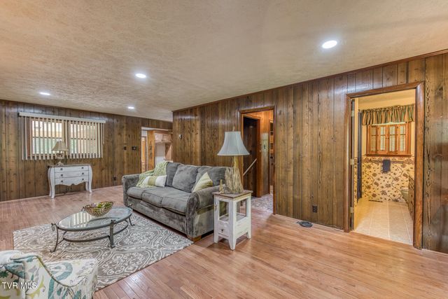 224 Meadow Drive, Bristol, TN 37620