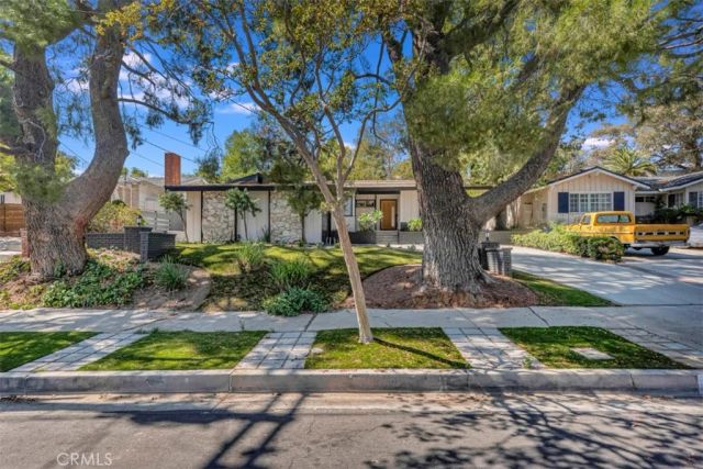 9425 Mclennan Avenue, Northridge, CA 91343