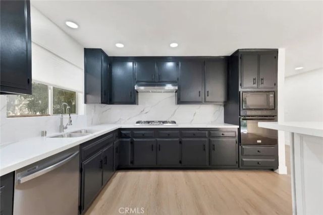 9425 Mclennan Avenue, Northridge, CA 91343