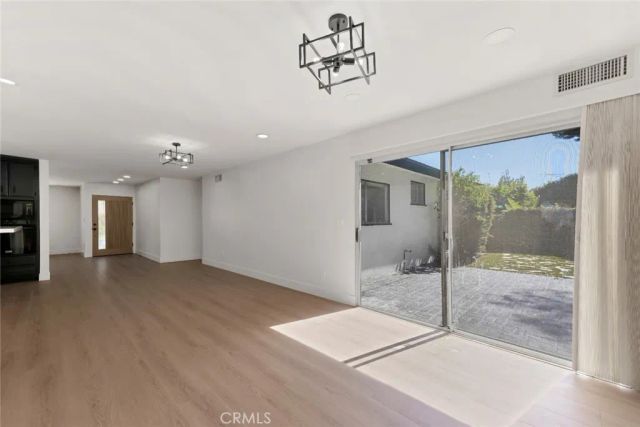 9425 Mclennan Avenue, Northridge, CA 91343