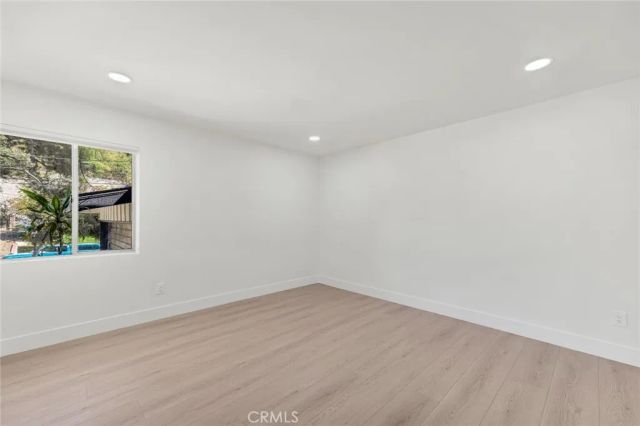 9425 Mclennan Avenue, Northridge, CA 91343