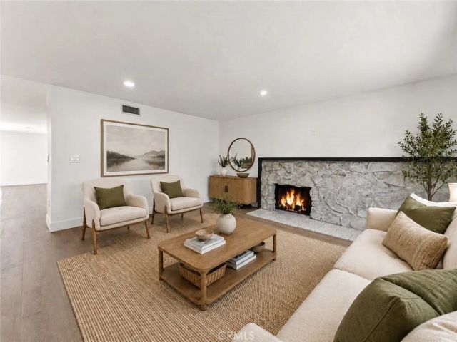 9425 Mclennan Avenue, Northridge, CA 91343