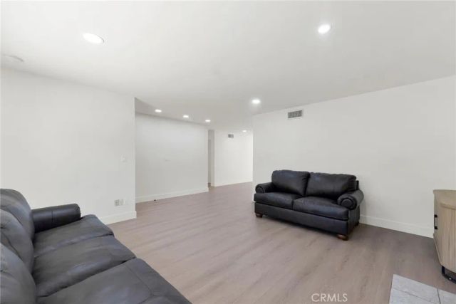 9425 Mclennan Avenue, Northridge, CA 91343