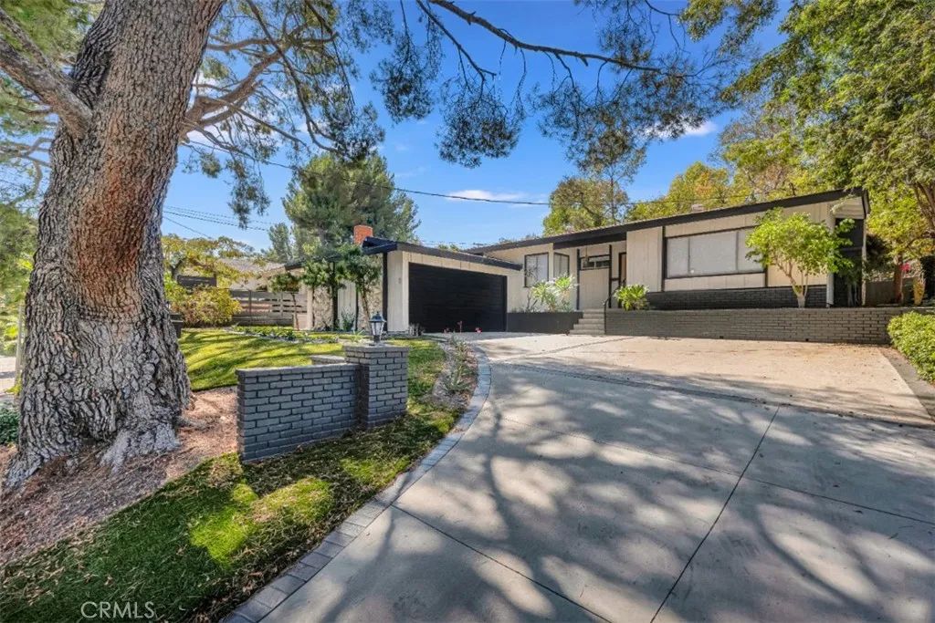 9425 Mclennan Avenue, Northridge, CA 91343