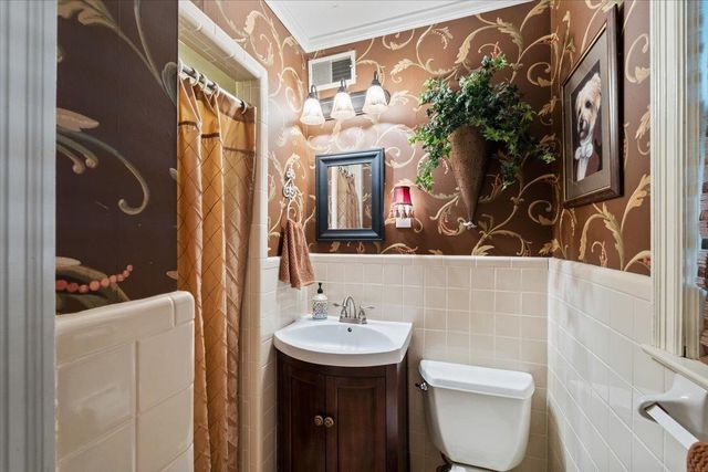 1220 E IRVIN DR, Memphis, TN 38119