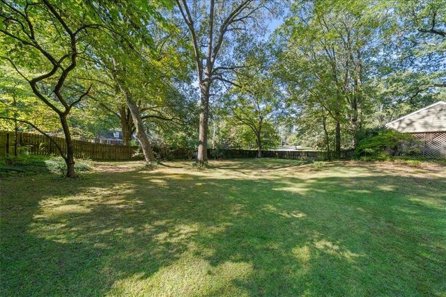 1220 E IRVIN DR, Memphis, TN 38119