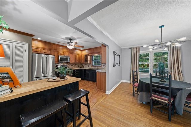 1220 E IRVIN DR, Memphis, TN 38119