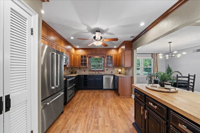 1220 E IRVIN DR, Memphis, TN 38119