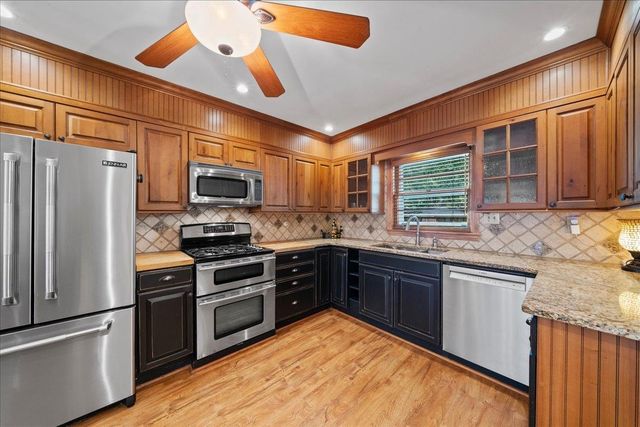 1220 E IRVIN DR, Memphis, TN 38119