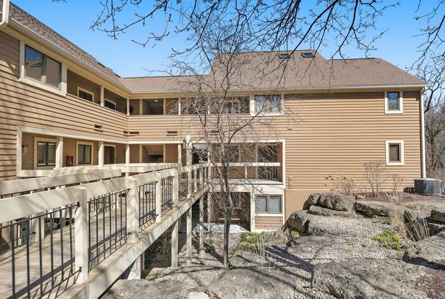 A22 Long Bay Point Drive A22, Galena, IL 61036