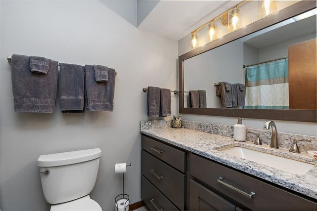 A22 Long Bay Point Drive A22, Galena, IL 61036