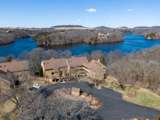 A22 Long Bay Point Drive A22, Galena, IL 61036