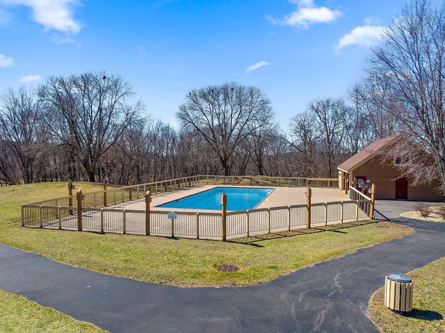 A22 Long Bay Point Drive A22, Galena, IL 61036