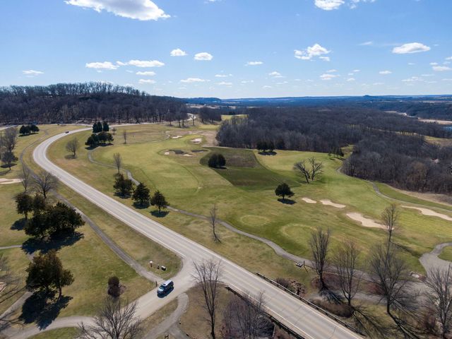 A22 Long Bay Point Drive A22, Galena, IL 61036