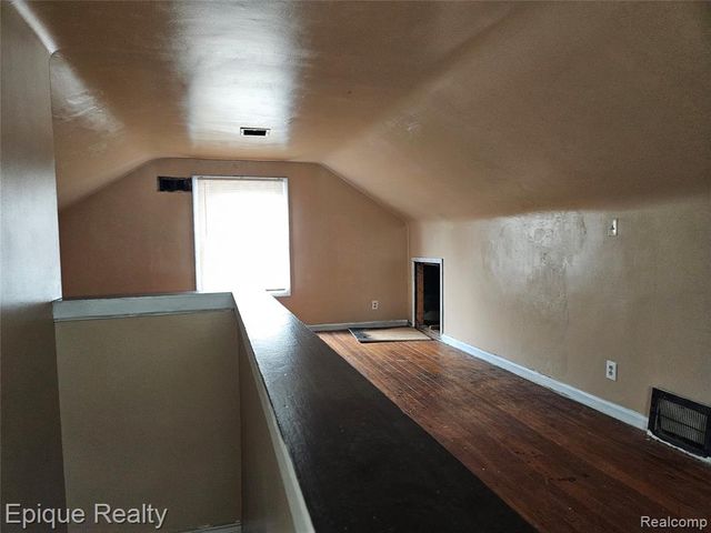 6137 Radnor Street, Detroit, MI 48224