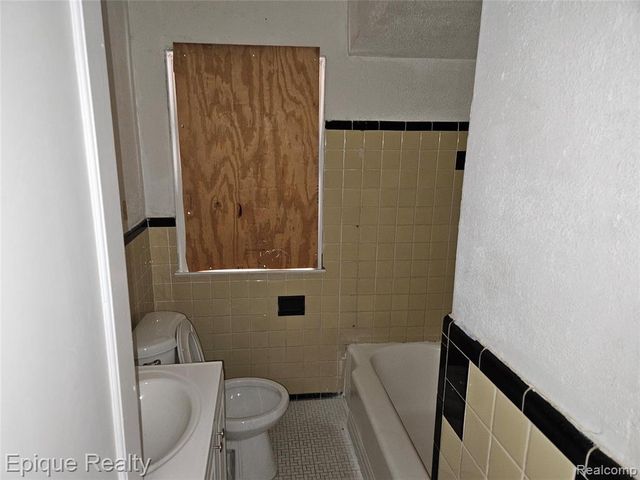 6137 Radnor Street, Detroit, MI 48224