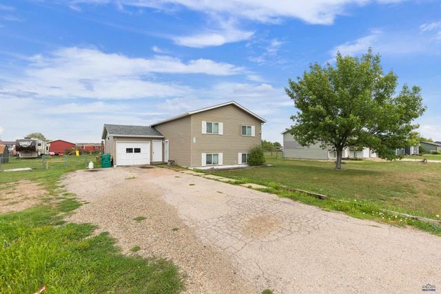 514 FALCON DR, Box Elder, SD 57719