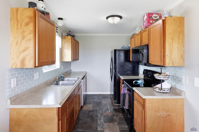 514 FALCON DR, Box Elder, SD 57719