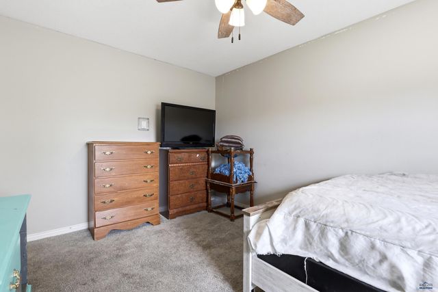 514 FALCON DR, Box Elder, SD 57719