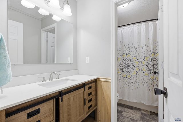 514 FALCON DR, Box Elder, SD 57719