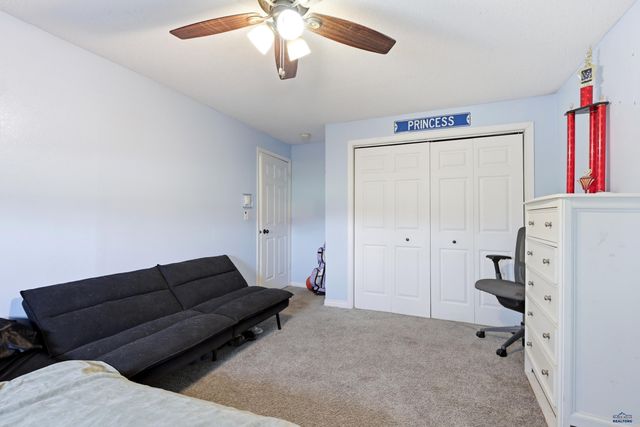 514 FALCON DR, Box Elder, SD 57719