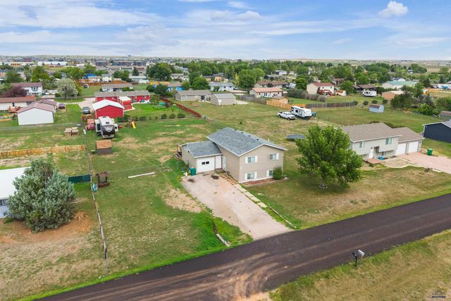 514 FALCON DR, Box Elder, SD 57719