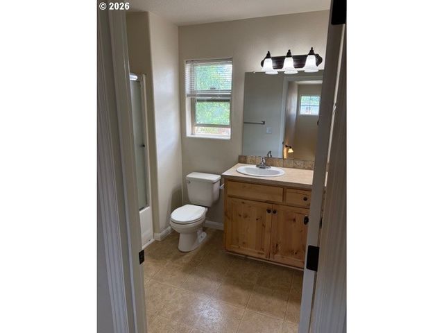 503 Se 157TH Ave, Portland, OR 97233