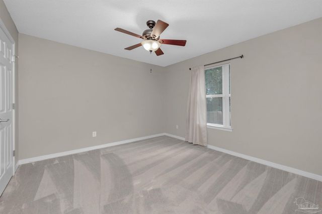 1484 Longbranch Dr, Cantonment, FL 32533