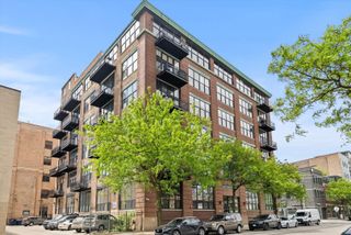 817 W Washington Boulevard 503, Chicago, IL 60607
