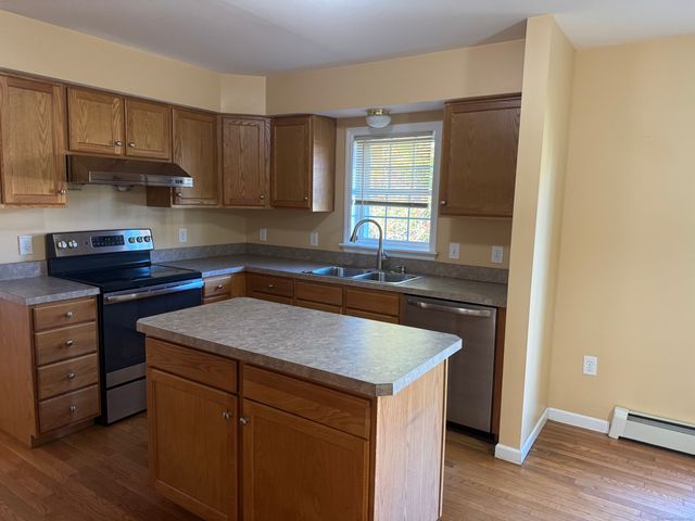 11 Carpenter Street, Norwich, CT 06360