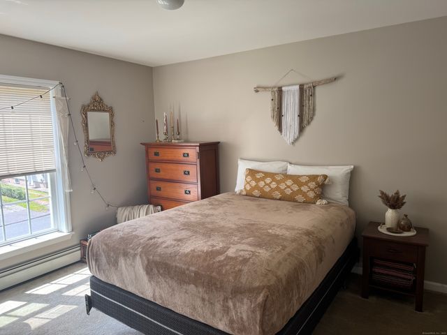 11 Carpenter Street, Norwich, CT 06360