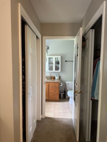 11 Carpenter Street, Norwich, CT 06360